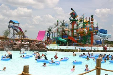 Hotels, Resorts, and Rentals Near Hawaiian Falls Garland, TX ...