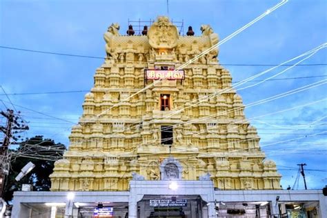 Hotels Near Arulmigu Ramanathaswamy Temple - MakeMyTrip