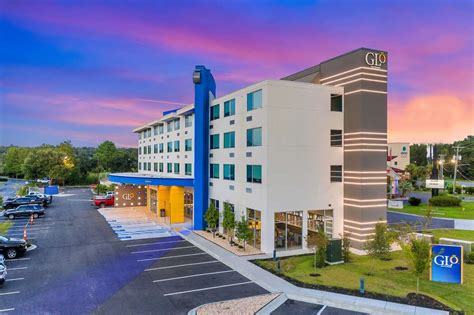 Hotels along i 95 georgia. Best Western Georgia Hotels offer top accommodations for leisure and business travellers in the Peach State. Find travel tips and hotels near GA attractions. ... home to the Savannah Ogeechee Canal Museum, and experience historic Savannah along the Old Town Trolley Tours of Savannah. or with a visit to the Historic Savannah Theatre. This … 