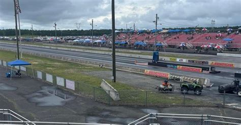 Have been going to Atco Raceway for decades with my family. If you want to see some amazing drag racing - run don't walk to Atco Raceway. They also have amazing food and a bar on site with a live feed to the races so you won't miss a beat.. 