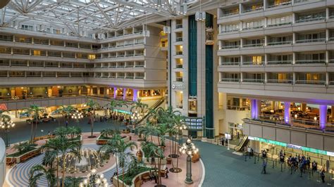 Upscale, smoke-free, full-service hotel near Orlando Airport; 10 floors, 353 rooms and suites; Free 24-hour shuttle to Orlando Airport; Heated outdoor swimming pool - 24-hour exercise room; Restaurant - lounge; ... We order the hotels with park and fly on this page by how close they are to this attraction.. 