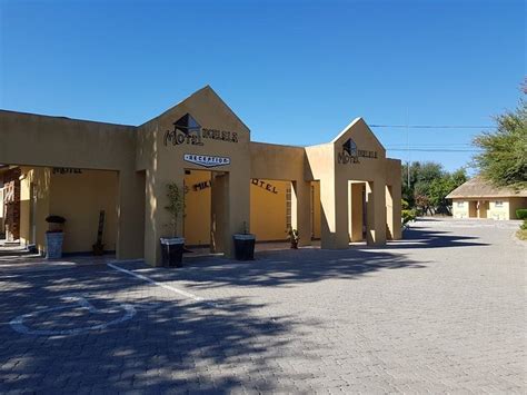 Hotels in Letlhakawe, Botswana – save 15% with the best deals