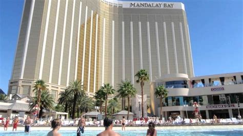 Hotels in vegas on the strip deals. Feb 20, 2024 ... The south end of the Strip has tons of hotel options, including some of the most iconic hotels in Vegas: New York–New York, Paris, the Bellagio, ... 