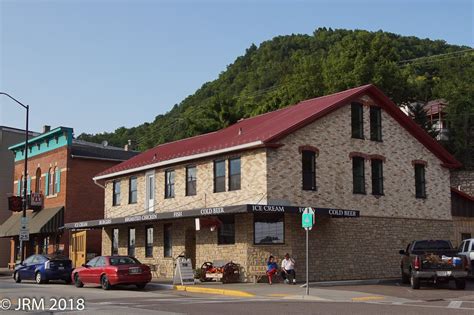 Hotels near Alma School / Main Street Station