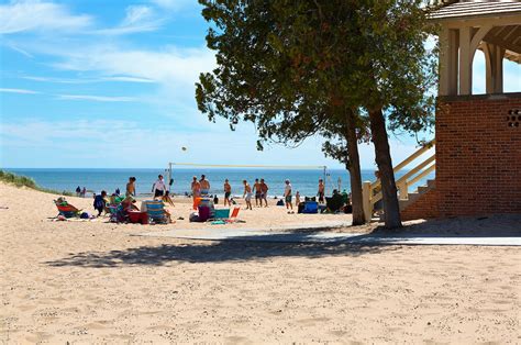 Hotels near Ludington State Park Beach, Ludington - trip.com