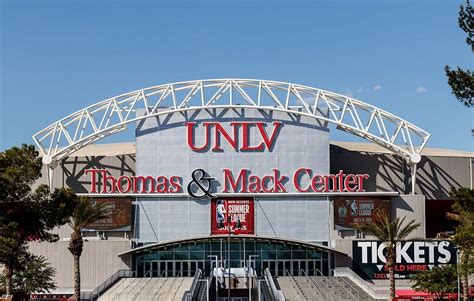 Hotels near Thomas and Mack Center