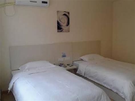 Hotels near TianChang DongLu BuXingJie (DingYuan Lu)