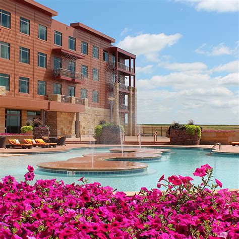 Hotels near larchwood ia