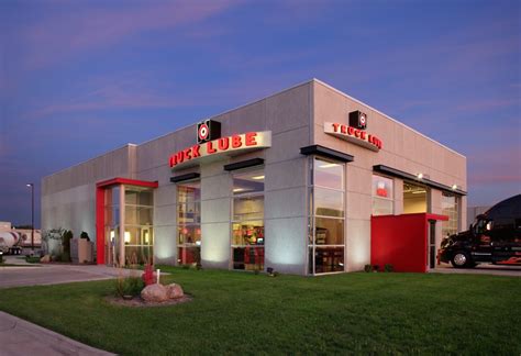 Housby Truck Lube - 4755 NE 14th St, Des Moines IA 50313