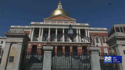House Dems Show Up at State House, Quietly Advance $3.1 Bil Budget
