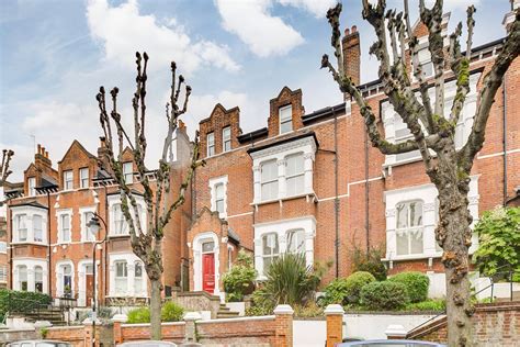 House Prices in Cromwell Avenue, Highgate, North London, N6 …