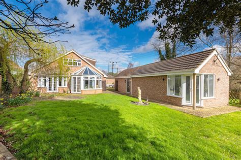 House Prices in Hemingford Grey - Rightmove