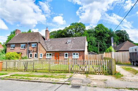 House Prices in Highmoor Cross - Rightmove