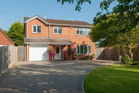 House Prices in Matlock Road, Walton, Chesterfield