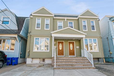 House for sale in bayonne nj. Bayonne New Jersey Homes for Sale. 147 total properties. Sort By: Recently Listed. 1 of 32. OPEN HOUSE: Saturday 4/20 11:00 AM - 3:00 PM. $539,000. 2. Beds. 1.1. Baths. 26 … 
