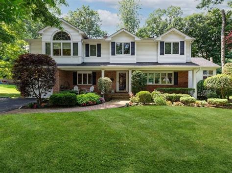 House for sale in bethpage ny. Things To Know About House for sale in bethpage ny. 