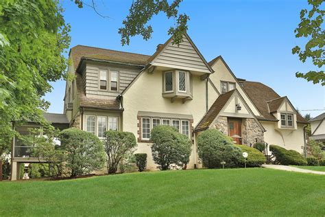 House for sale in new rochelle. Things To Know About House for sale in new rochelle. 