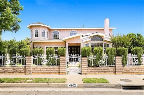 House for sale in rosemead ca. Explore Nearby & Average Home Values. Nearby Rosemead City Homes. Whittier Homes for Sale $790,964. Pasadena Homes for Sale $1,144,586. East Los Angeles Homes for Sale $660,277. El Monte Homes for Sale $733,107. Alhambra Homes for Sale $910,744. Baldwin Park Homes for Sale $683,083. Arcadia Homes for Sale $1,378,610. 