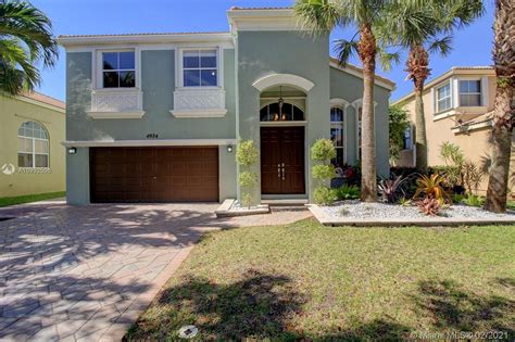 House for sale miramar. Browse real estate in 33027, FL. There are 523 homes for sale in 33027 with a median listing home price of $299,000. 