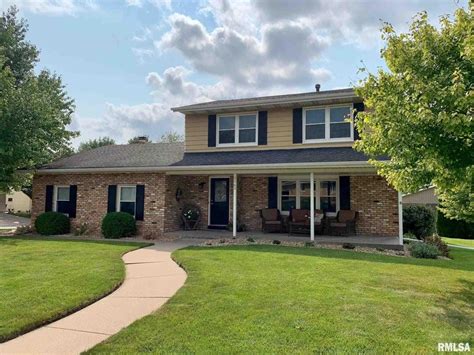 House for sale moline. 4481 Palm Dr, Bettendorf, IA 52722. For Sale By Owner. Illinois. Rock Island County. Moline. 61265. 4510 River Dr. Zillow has 54 photos of this $579,000 3 beds, 3 baths, 2,417 Square Feet single family home located at 4510 River Dr, Moline, IL 61265 built in 1949. MLS #QC4249231. 