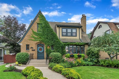 House for sale rockford il. About This Home. 413 N Rockford Avenue. Nestled in the heart of Rockford, Illinois, this exquisite 98-year-old Craftsman bungalow, thoughtfully converted into a … 