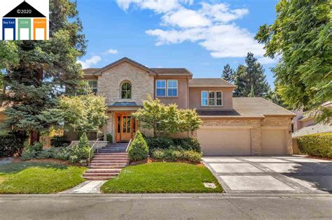 House in sacramento. Feb 14, 2024 · Zillow has 760 homes for sale in Sacramento CA. View listing photos, review sales history, and use our detailed real estate filters to find the perfect place. 