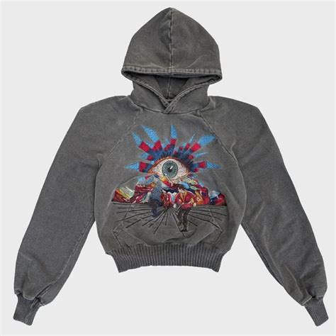 House of errors hoodie. The brand’s hoodies and sweatpants continued to stand strong, given flared and pleated outlines nodding to 1970s style. 