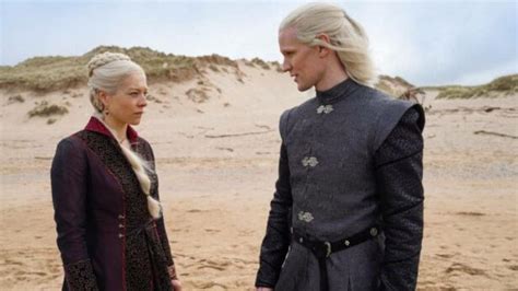 House of the Dragon İzle dizisinde, Game Of Thrones dizisinin spin-off projesi olan House of the Dragon, Targaryen Hanesi'nin hikayesini konu ediyor.