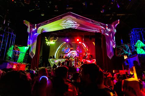 House of yes new york. Oct 27, 2020 · In lieu of an in-person Halloween party, House of Yes is teaming up with Artery and Bramble for a "psychedelically seductive," virtual spectacle within a spooky 