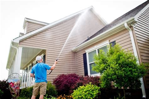 House power washing. Here are the top benefits of power-washing the exterior of your home. 1. Power washing refreshes the paint job. Photo by Randy Wilhelm Painting & Power … 