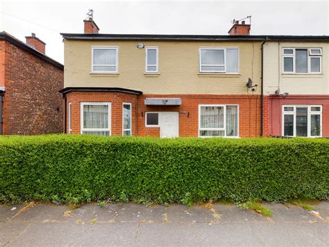 House prices in Davyhulme Road, Stretford, Manchester M32