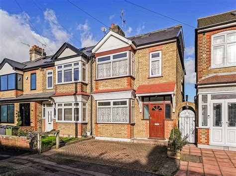 House prices in Hampton Road, London E4 - Zoopla