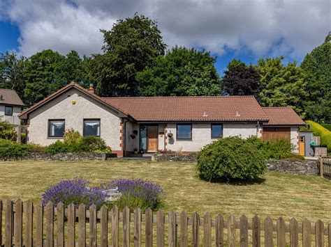 House prices in Wilton Lodge Park, Hawick TD9 - sold prices and ...