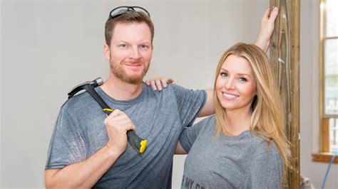 House renovation shows. There's a reason this was the longest-running decorating show in history after being on the air for nearly 14 years. Hosts Matt and Shari shared with viewers easy DIY projects and kitschy touches ... 