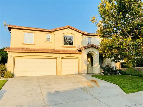 House rentals in palmdale. Antelope Valley Rental located just off of W. Ave. P & Country Club Dr. In Palmdale! This property offers 3 Bedrooms, 2 Bathrooms a Bonus Room and 1674 sq ft of living space. 