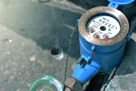 House water meter. If you live in an individual residential house, you will have your individual water meter. This applies to most duplexes, but some duplexes and group or strata- ... 