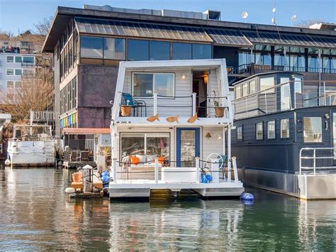 And if you’re looking for front row seats on Lake Union, why not become the new owner of Seattle’s largest houseboat? Yes, the massive floating home is still for sale so let’s check it out. Photo via Sotheby’s. Equally pricey as it is large, the nearly 5,000 square foot, 3 bedroom, 3.5 bathroom home is currently listed at $3.75 million. The ….