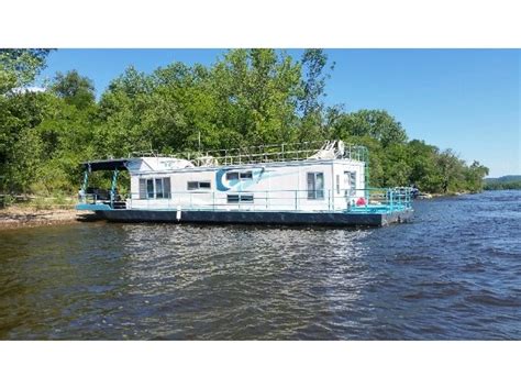 Find a full range of Used Houseboats For Sale in