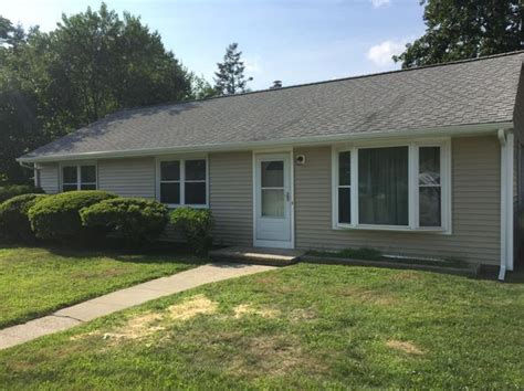 craigslist Apartments / Housing For Rent in Farmington, CT. see also. one bedroom apartments for rent ... COZY 4 BED 1 BATH HOUSE FOR RENT HARTFORD, CT. $950 ... . 