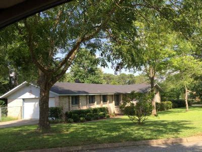 Houses for rent dothan al craigslist. craigslist Apartments / Housing For Rent in Dothan, AL 36305. see also. one bedroom apartments for rent ... Dothan, AL Amazing 1 bedroom 1 bathroom apartment. $600. Dothan, AL Ready to move into - Roof 2018, New Furnace, New A/C, Fenced Backyard. $840. 3 bedroom 2 1/2 bathroom town home centrally located ... 