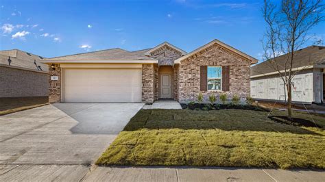 Houses for rent in azle tx. Act now and secure TWO WEEKS OF FREE RENT when you apply today. Don't miss out on this exclusive offer - apply now to secure your spot! Contact our leasing specialists at 913-349-9120 or visit app.livehomeroom.com for more information on available rooms. 677 Cheap Houses in Azle, TX to find your affordable rental. 