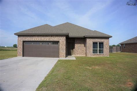 Houses for rent in burkburnett tx. See photos, floor plans and more details about 907 Sugarbush Ln in Burkburnett, Texas. Visit Rent. now for rental rates and other information about this property. 