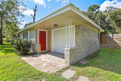 Houses for rent in cleveland tx. 5418 Rd 3550. Cleveland, TX 77327. $1,300 3 Bedroom, 2 Bath Home for Rent Available Now. 