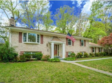 Houses for rent in fairfax va. 3 Bedroom Houses For Rent in Fairfax VA. 4 results. Sort: Newest. 3813 Bevan Dr, Fairfax, VA 22030. $3,000/mo. 3 bds; 2 ba; 2,403 sqft - House for rent. Show more. 2 days ago Apply with Zillow. 3817 Jancie Rd, Fairfax, VA 22030. $3,650/mo. 3 bds; 2 ba; 1,371 sqft - House for rent. Show more. 3 days ago 