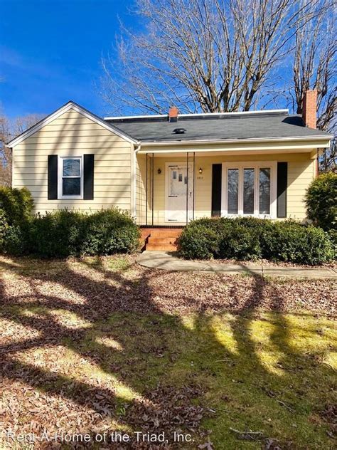 Houses for rent in greensboro nc under $900. Request a tour. Houses Under $1300 for Rent in Greensboro, NC. 2 Bedroom Duplex - 2 Bedroom 1 Bathroom Duplex Electric Heat Central Air Stove & Fridge Included Washer & Dryer Connections Rent: $1,095.00 Deposit: $1,095.00 Water, Trash and Lawn Care Provided Pets. $1,095/mo. 