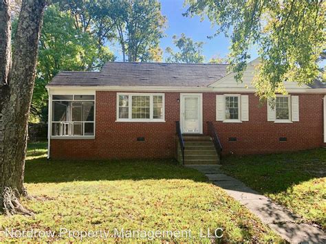 1903 E Marshall St, Richmond, VA 23223. Virtual Tour. $901 - 1,928. Studio - 2 Beds. 1 Month Free. Dog & Cat Friendly Fitness Center Pool In Unit Washer & Dryer Clubhouse Maintenance on site Patio Business Center. (804) 409-4531. 404 Rivertowne Apartment Homes. 402 Westover Hills Blvd, Richmond, VA 23225.. 
