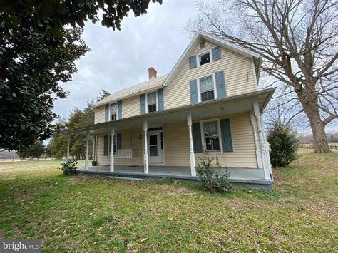 Houses for rent in king george va. 7292 Kings Hwy house in King George, VA, is available for rent. This house rental unit is available on ForRent.com, starting at $1,000 monthly. 