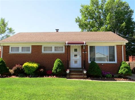 Houses for rent in lake county. Lake County; Houses for rent in Lake County, IN. Search for homes by location. Max Price. Beds. Filters. Houses Clear All. 138 Properties. Sort by: Best Match. $1,100. 3606 E 9th Ave. 3606 E 9th Ave, Gary, IN 46403. ... Lake Station House for Rent. This 2 bedroom 1 bathroom home is ready for new renters. Spacious living room right when you walk ... 