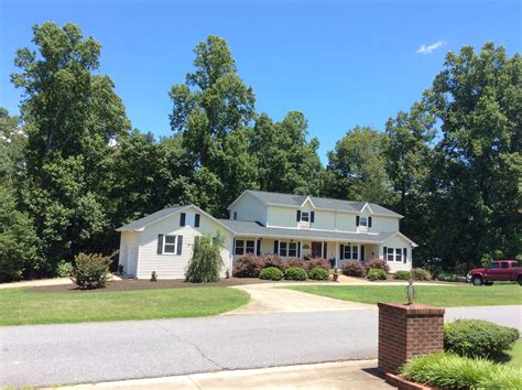 Houses for rent in lenoir nc. 1–2 Beds • 1–1.5 Baths. 750–1000 Sqft. 5 Units Available. Schedule Tour. We take fraud seriously. If something looks fishy, let us know. Report This Listing. View More. See photos, floor plans and more details about Eagleview Properties Of Lenoir in Lenoir, North Carolina. 