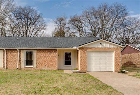 Houses for rent in madison tn. 620 Ronnie Rd, Madison TN, is a Single Family home that contains 1547 sq ft and was built in 1960.It contains 3 bedrooms and 2 bathrooms.This home last sold for $406,000 in February 2022. The Zestimate for this Single Family is $433,500, which has decreased by $1,013 in the last 30 days.The Rent Zestimate for this Single Family is … 